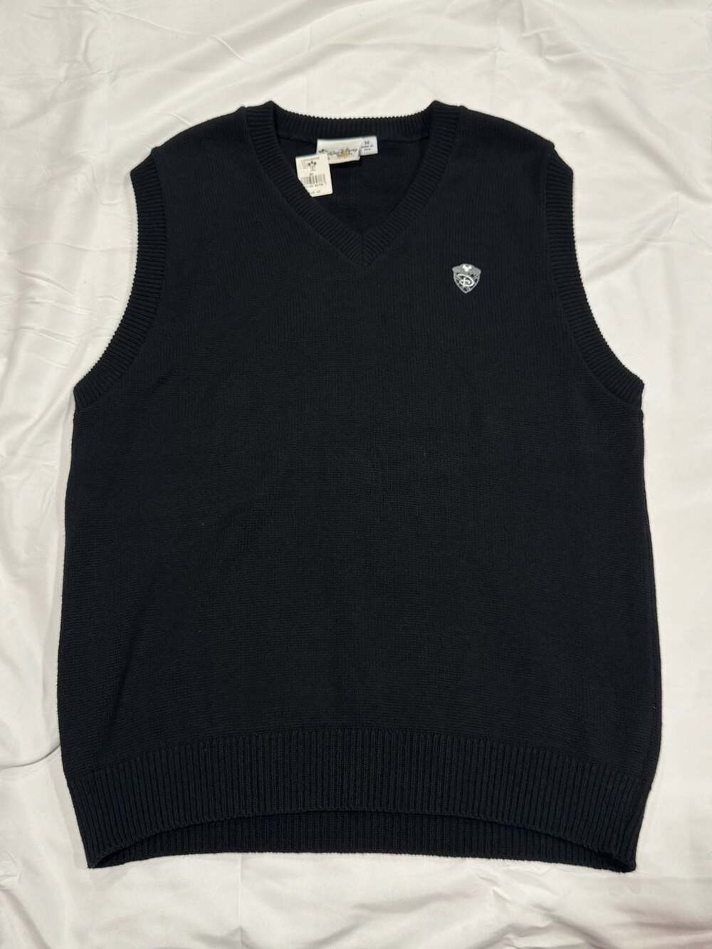 Brand new 90’s Vtg Walt Disney World Mickey Mouse Golf Sweater Vest